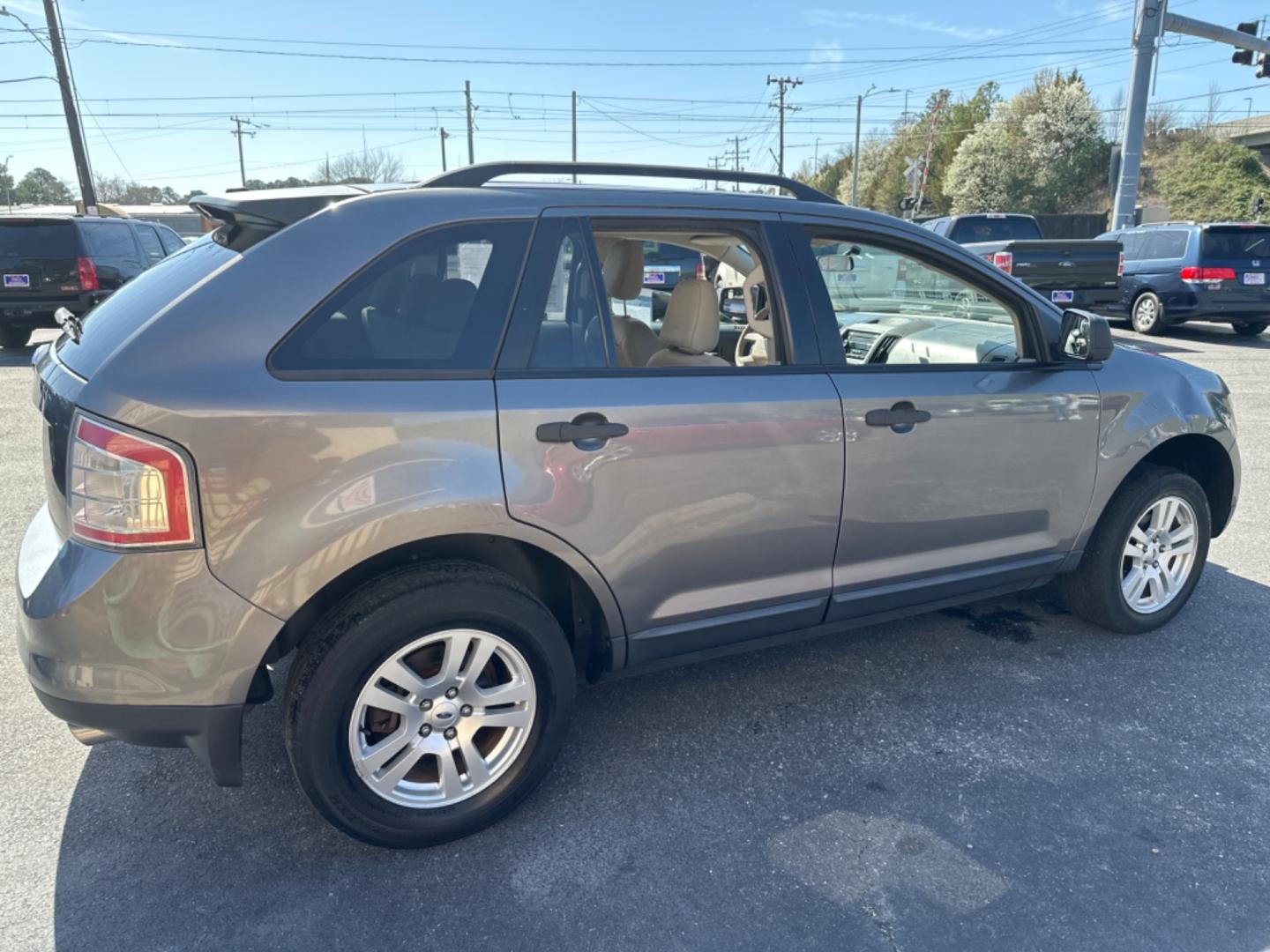 2009 Grey Ford Edge (2FMDK36C99B) , located at 5700 Curlew Drive, Norfolk, VA, 23502, (757) 455-6330, 36.841885, -76.209412 - Photo#5